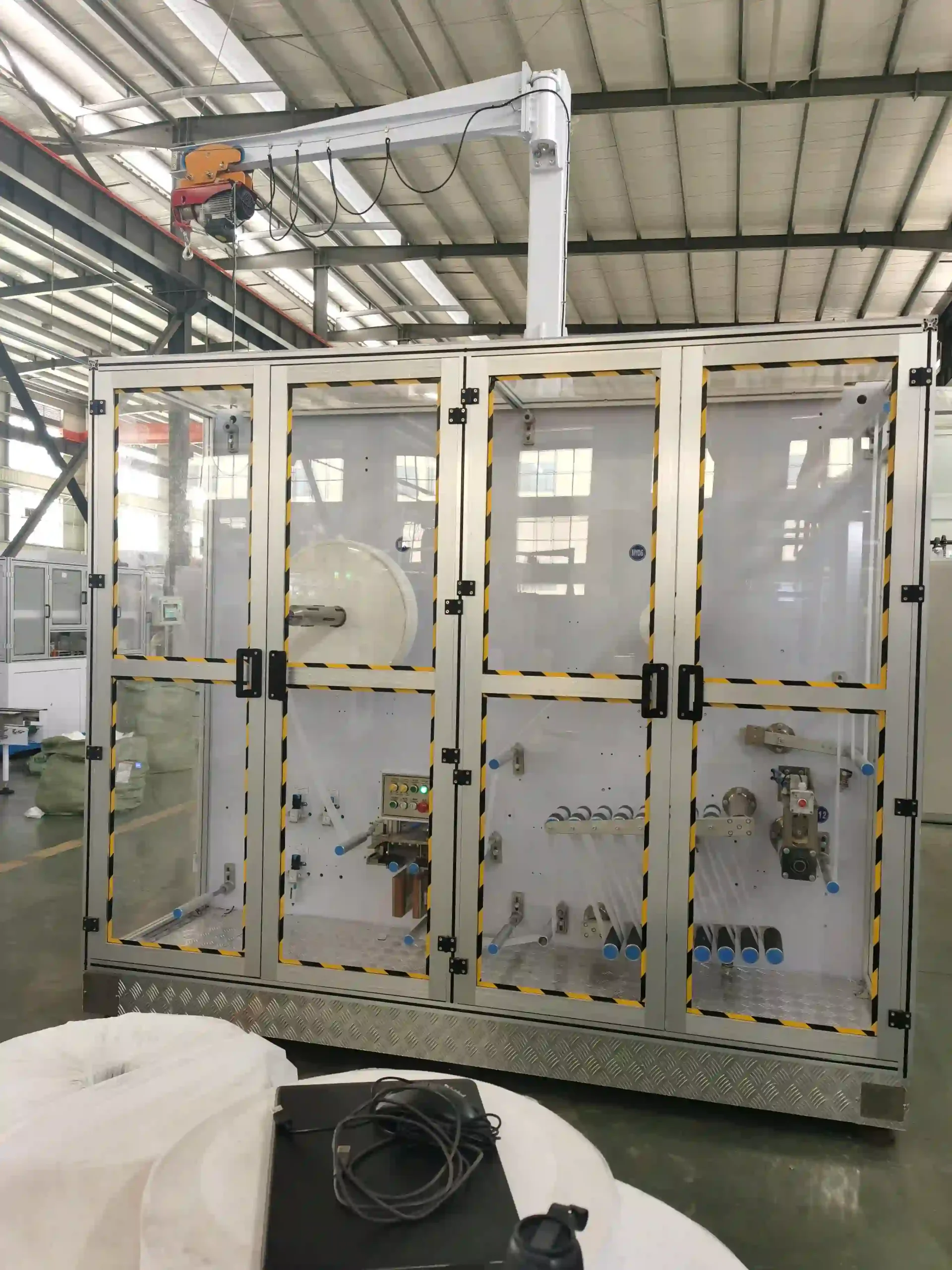 Full servo pull-up adult diaper machine