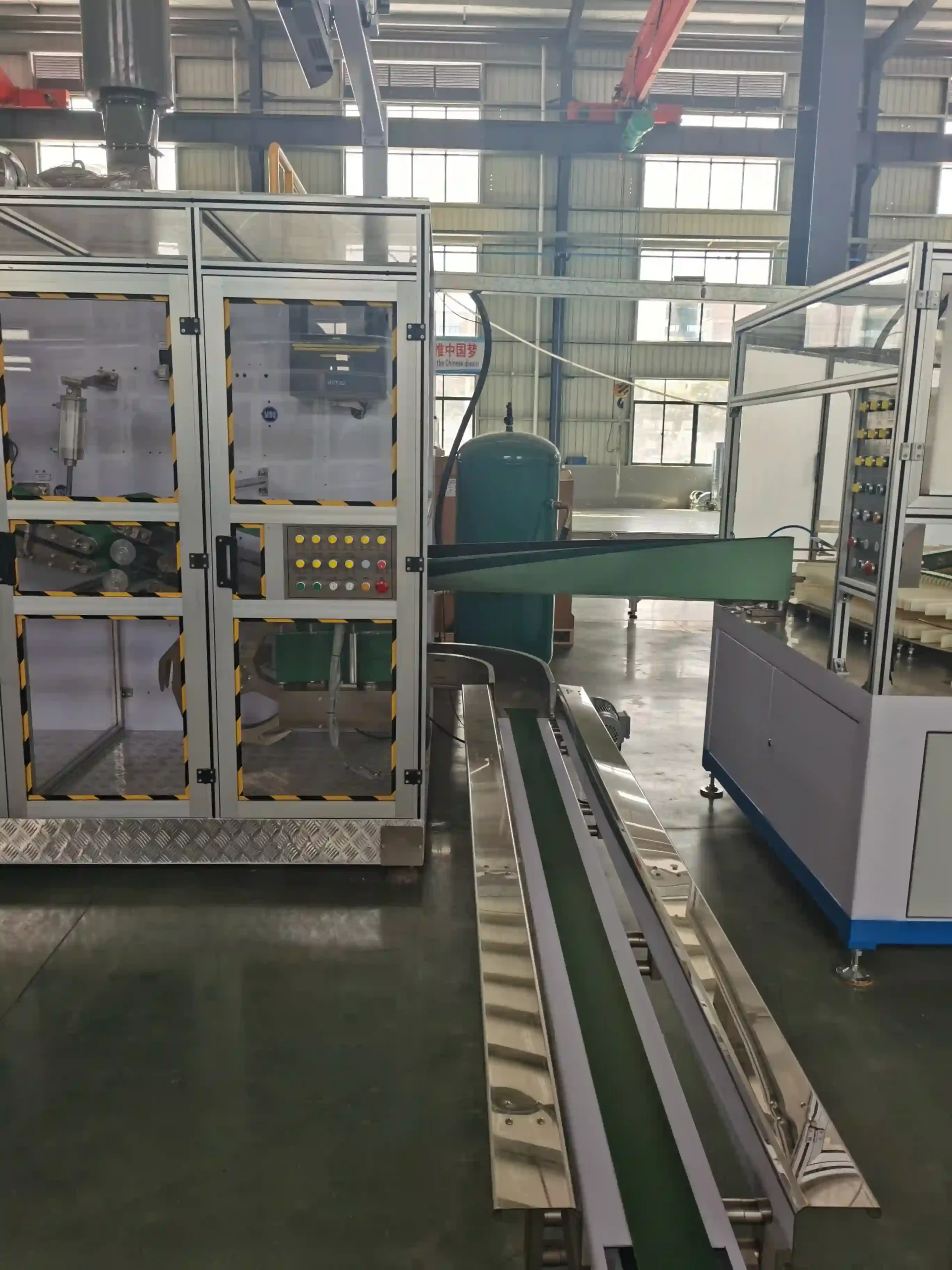Full servo pull-up adult diaper machine