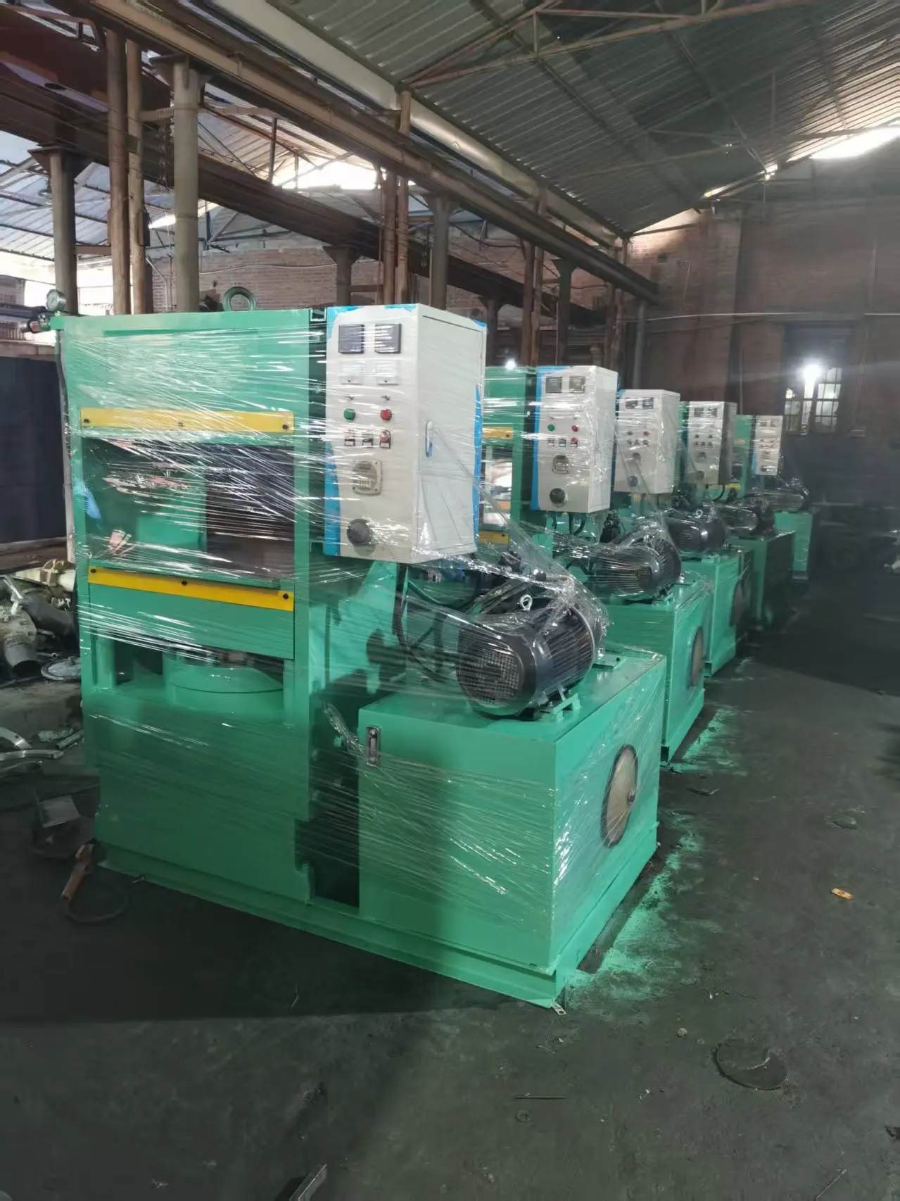 One color EVA foaming mold for sale